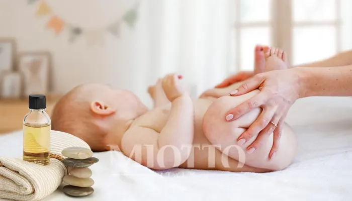 ماساژ کف پای نوزاد برای افزایش قد