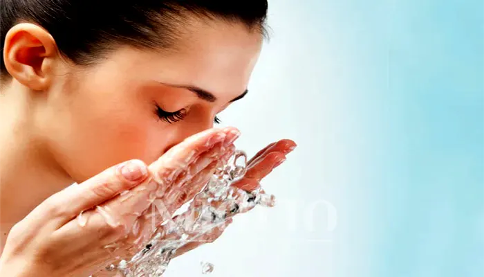 شستن صورت با آب سرد